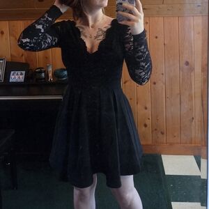 Eclipse | Lace Formal Dress